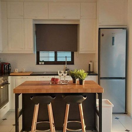 Loutraki Bay Apartment Bagian luar foto