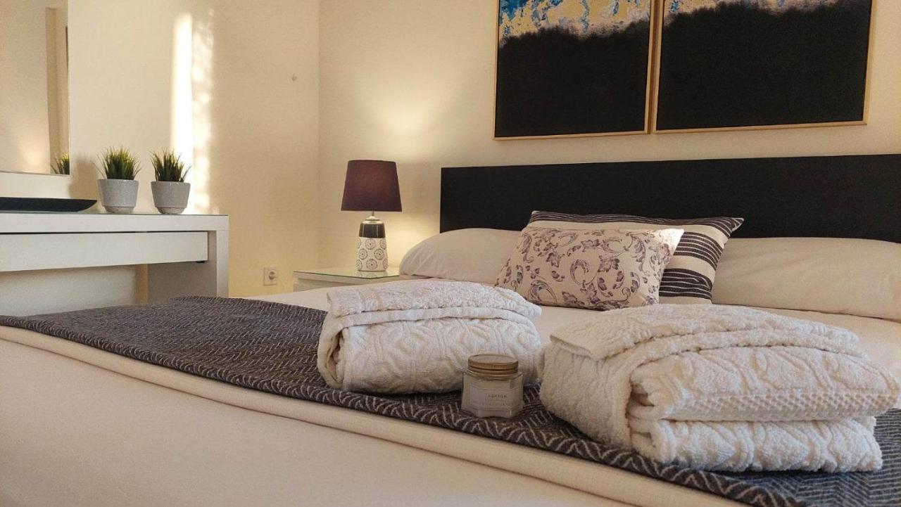 Loutraki Bay Apartment Bagian luar foto